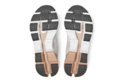 On Cloudflyer Loopschoen Wit/beige Dames -Hardloopapparatuur Winkel 37094706 6