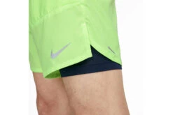 Nike Dri-FIT Stride Hardloopshort Ghost Green Heren -Hardloopapparatuur Winkel 37107034 5