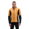 On Climate Jacket Mango/zwart Heren 2 On Climate Jacket Mango/zwart Heren -Hardloopapparatuur Winkel 37107567 0