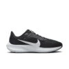 Nike Pegasus 40 Loopschoenen Zwart/Iron Grey/Wit Dames 1 Nike Pegasus 40 Loopschoenen Zwart/Iron Grey/Wit Dames -Hardloopapparatuur Winkel 37112582 0