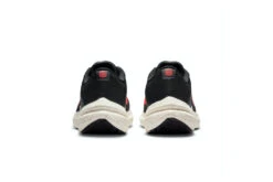 Nike Air Winflo 10 Loopschoen Zwart Heren 9 Nike Air Winflo 10 Loopschoen Zwart Heren -Hardloopapparatuur Winkel 37112810 4