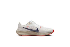 Nike Pegasus 40 Loopschoen Wit/liight Orewood Brown/phantom Heren